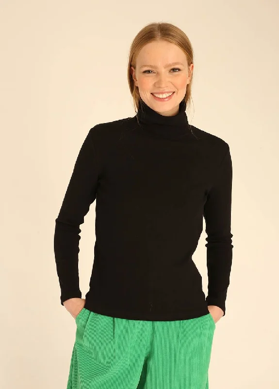 Perkins Turtleneck in Black