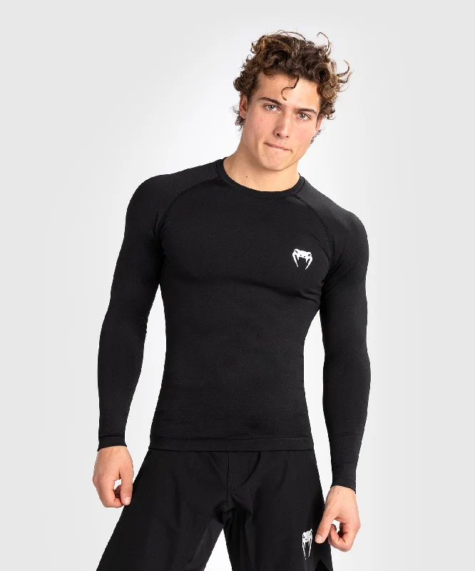 Men's short-sleeve urban warm-stylish-sleek-neutral-techno tee-Venum Contender Men’s Long Sleeve Rashguard - Black/White